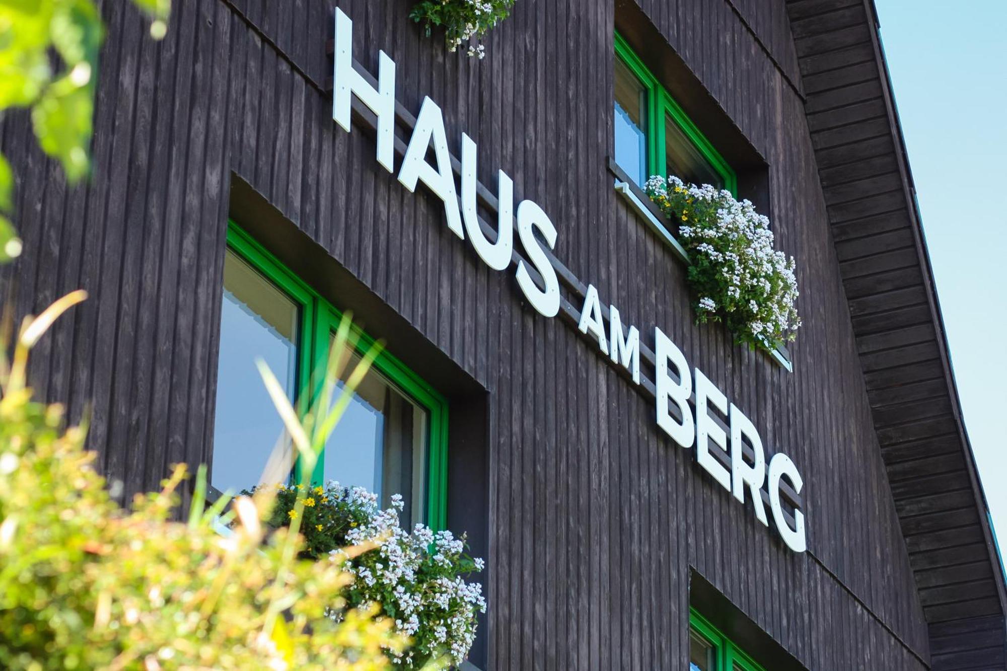 Haus Am Berg - Pension Direkt Am Skihang Oberwiesenthal Exteriör bild