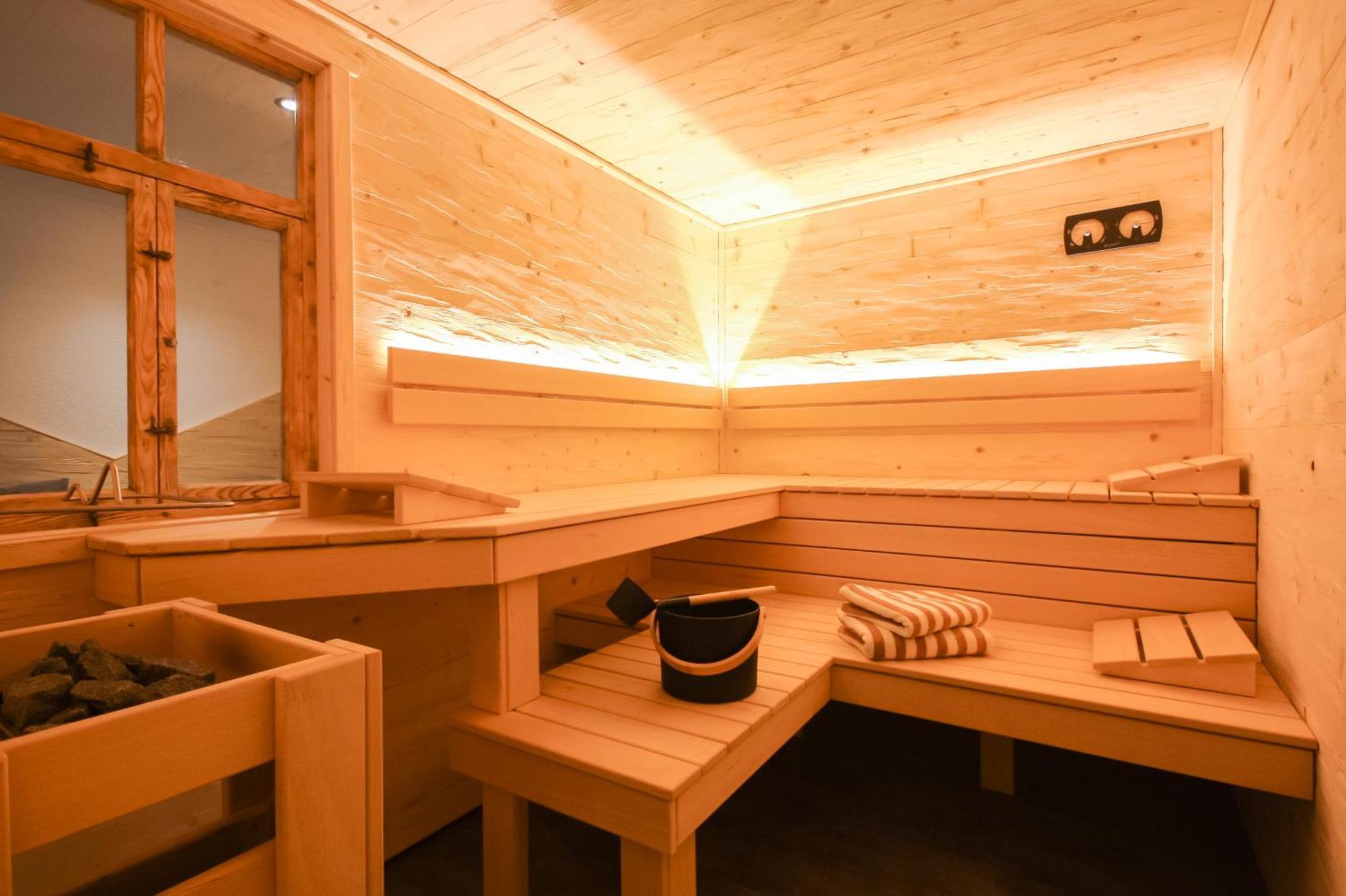 Haus Am Berg - Pension Direkt Am Skihang Oberwiesenthal Exteriör bild